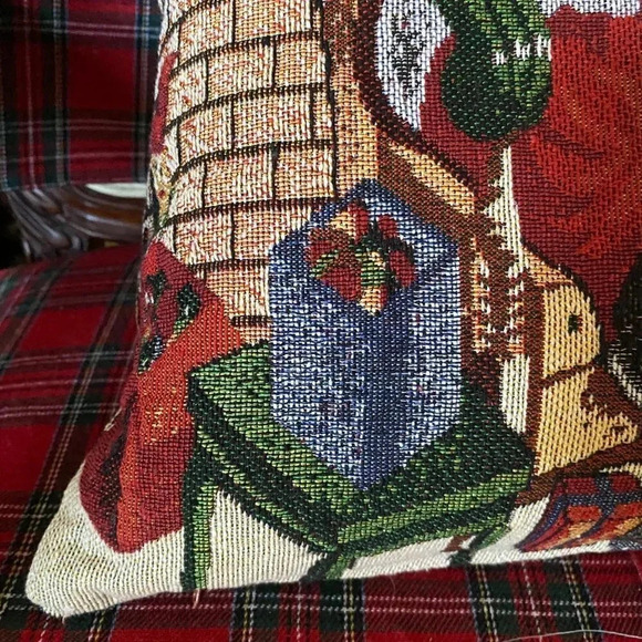 Vintage Santa Claus Christmas Tapestry Pillow 18x18 Inch Feather Fill Festive - Picture 14 of 16